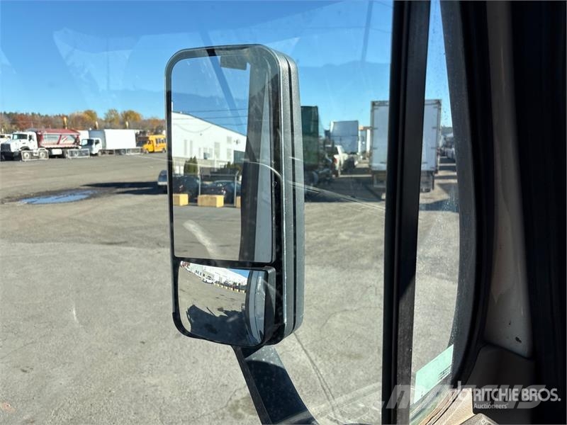 Freightliner Cascadia 125 وحدات الجر