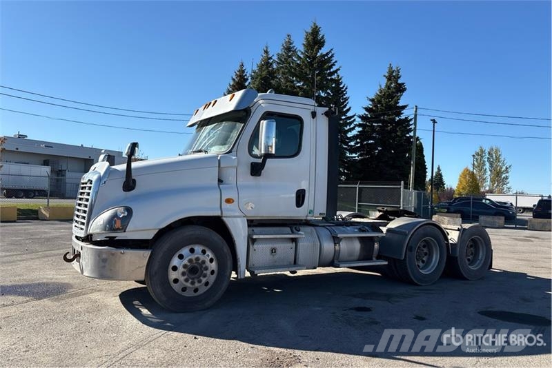 Freightliner Cascadia 125 وحدات الجر