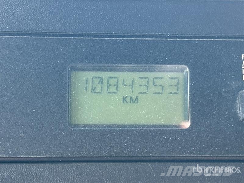 Freightliner Cascadia 125 6x2 T/A Sleeper Truck Tractor وحدات الجر