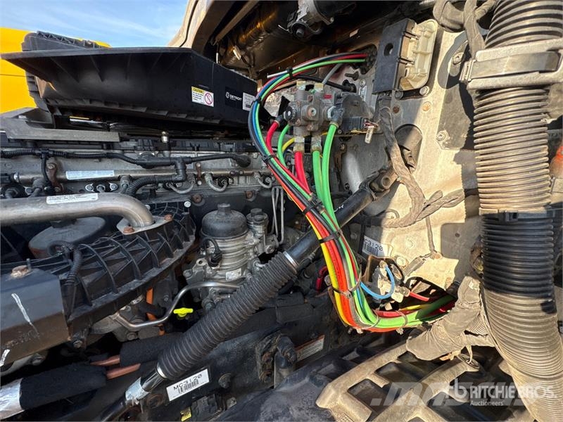 Freightliner Cascadia 126 Седельные тягачи