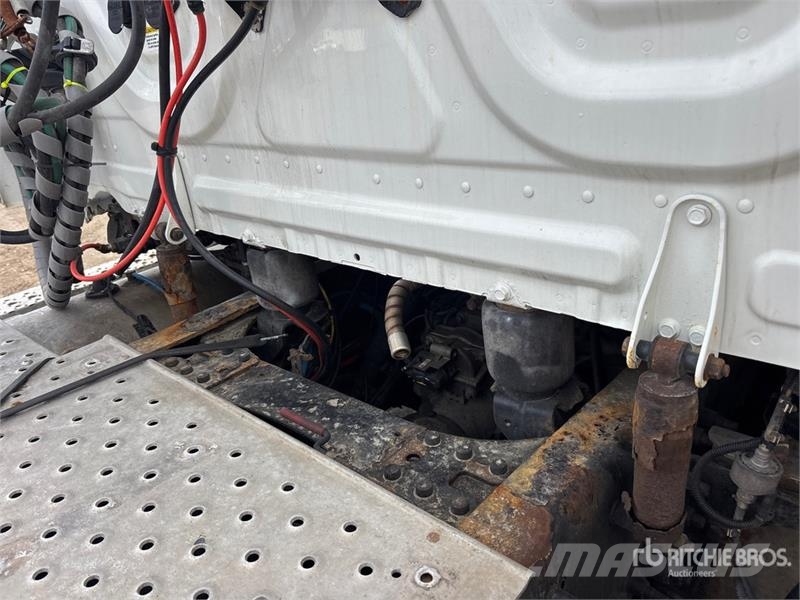 Freightliner Cascadia 126 Vetopöytäautot