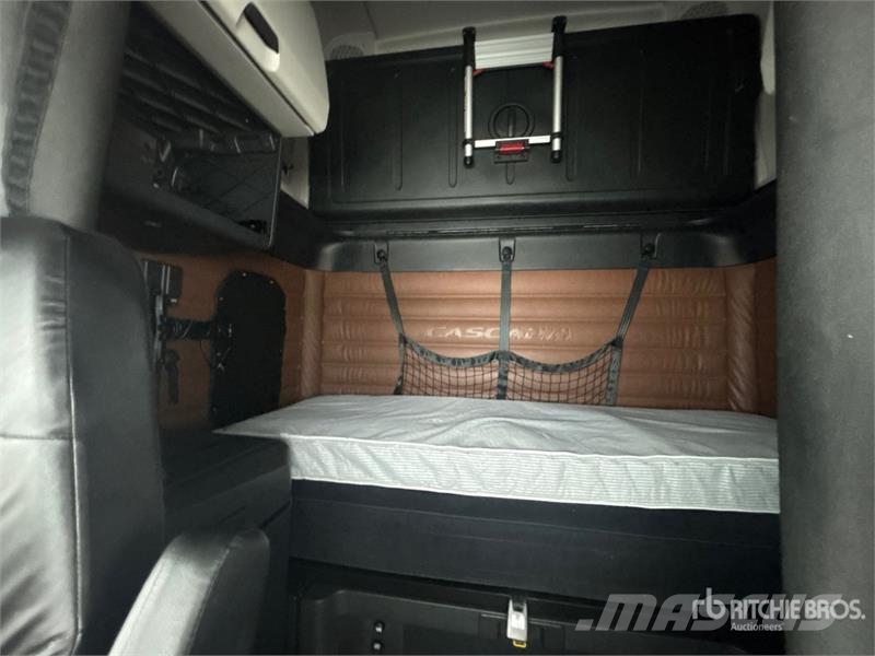 Freightliner Cascadia 126 Sattelzugmaschinen