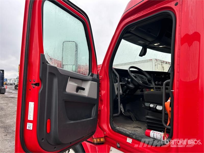 Freightliner Cascadia 126 Prime Movers
