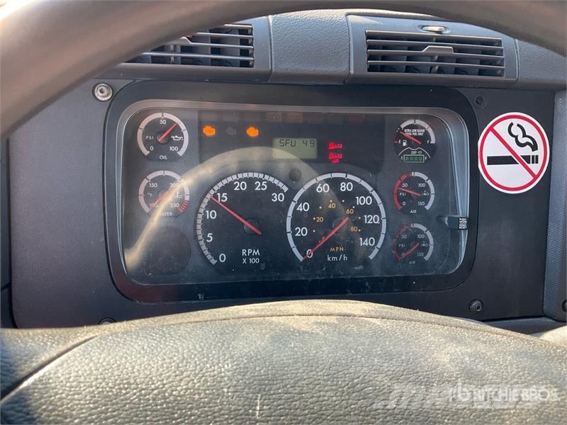 Freightliner Cascadia 125 6x4 T/A Sleeper Truck Tractor Sattelzugmaschinen