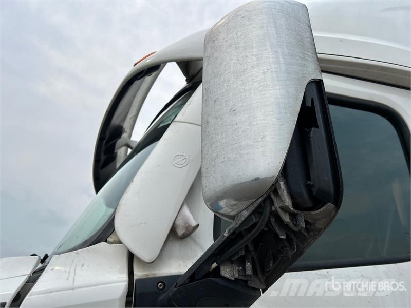 Freightliner Cascadia 126 Naudoti vilkikai