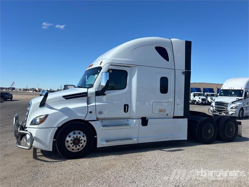 Freightliner Cascadia 126 Trekkers