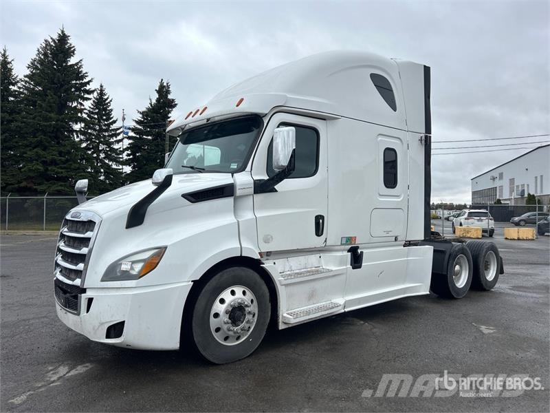 Freightliner Cascadia 116 Trekkers