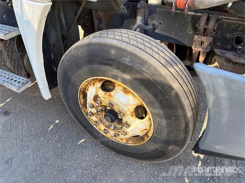 Freightliner Cascadia 125 وحدات الجر