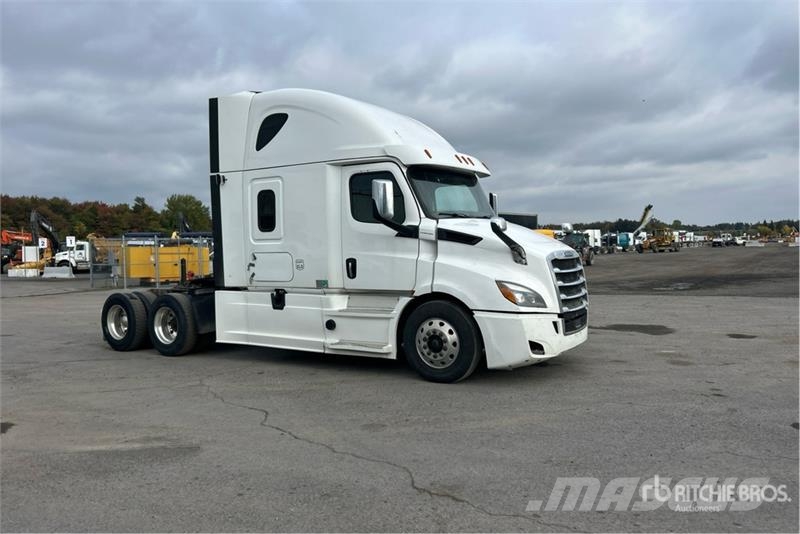 Freightliner Cascadia 116 Тягачі