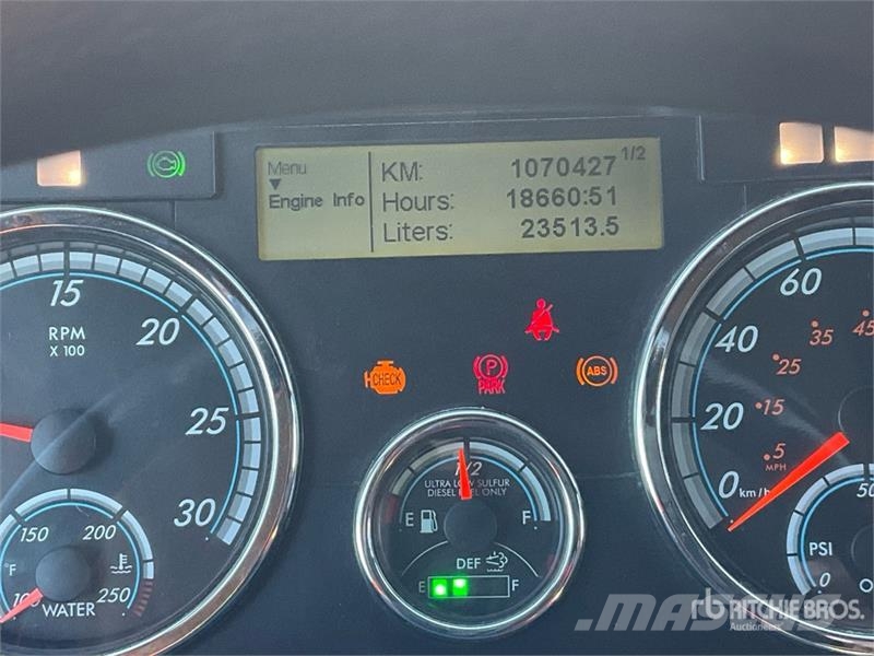 Freightliner Cascadia 125 6x4 Evolution T/A Sleeper Truck Tract Влекачи