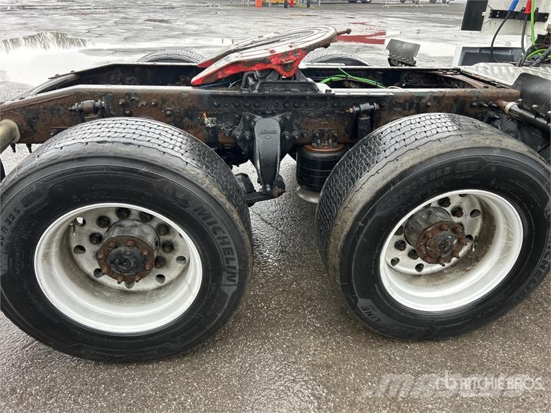 Freightliner Cascadia 116 Truck Tractor Units