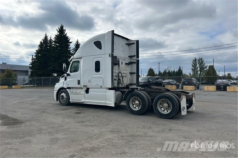 Freightliner Cascadia 116 Тягачі
