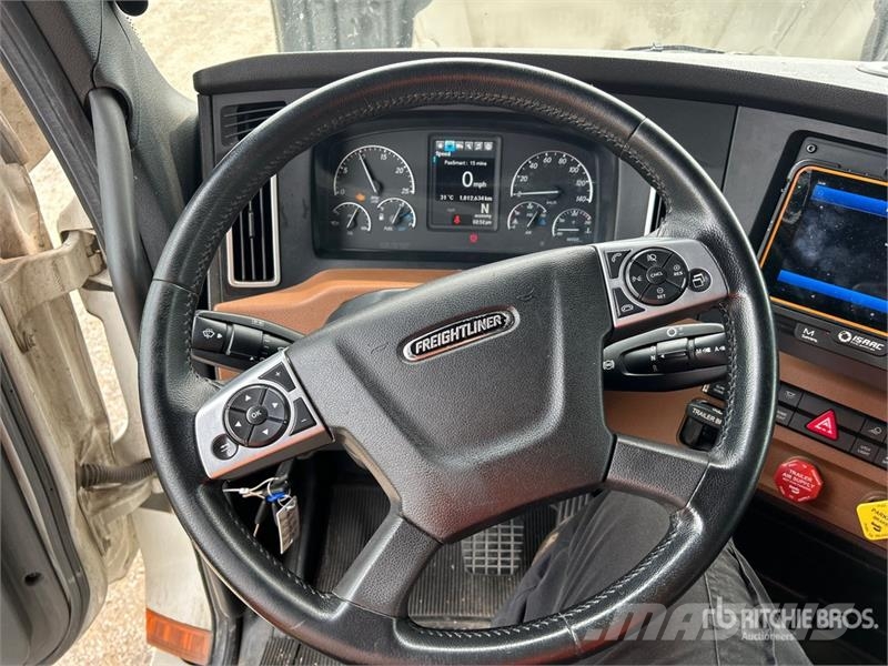 Freightliner Cascadia 126 Naudoti vilkikai