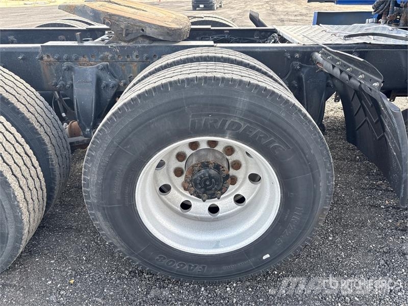 Freightliner Cascadia 125 6x4 Evolution T/A Sleeper Truck Tract Motrici e Trattori Stradali