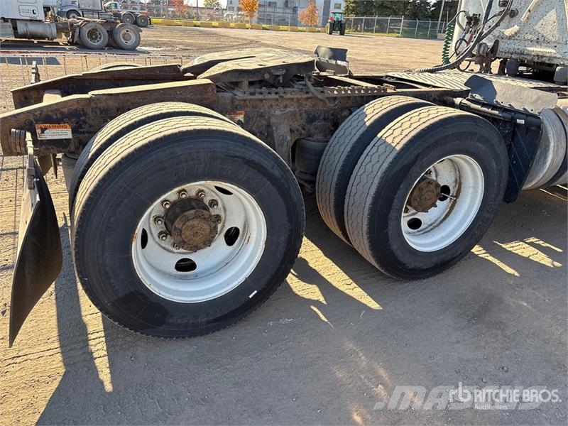 Freightliner Cascadia 125 وحدات الجر