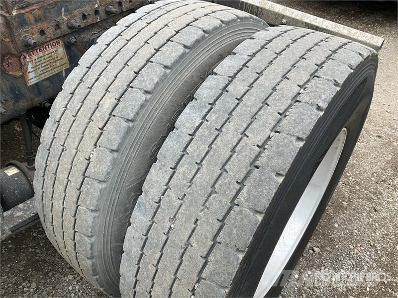 Freightliner Cascadia 126 6x4 T/A Sleeper Truck Tractor Motrici e Trattori Stradali