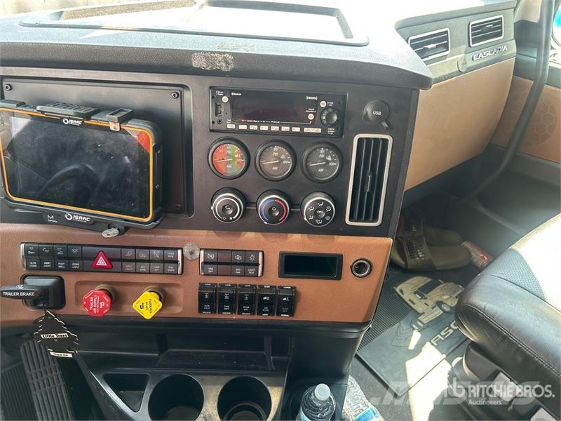 Freightliner Cascadia 126 Naudoti vilkikai