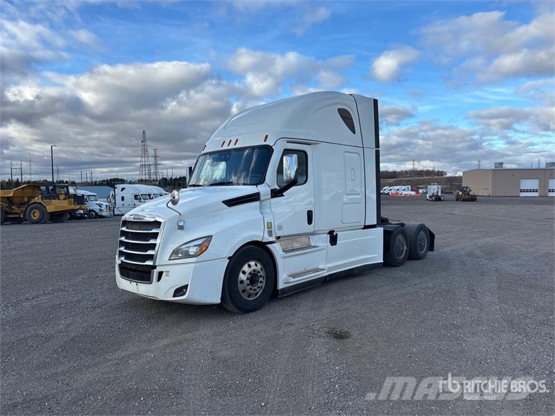 Freightliner Cascadia 126 Truck Tractor Units