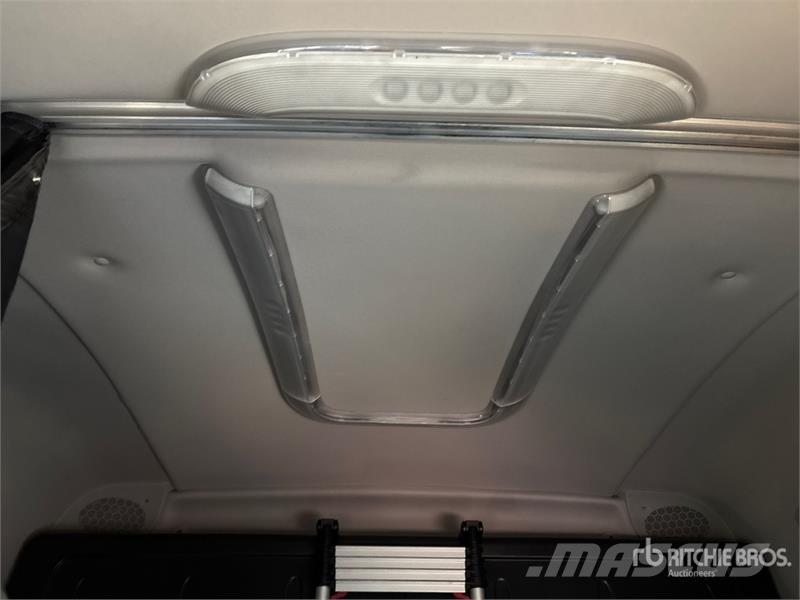 Freightliner Cascadia 126 Trekkers