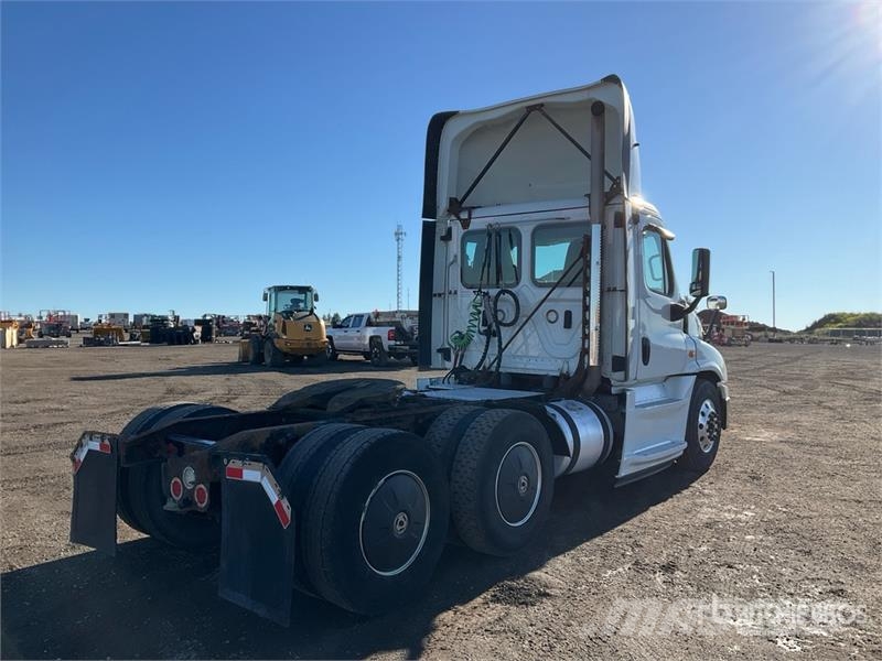 Freightliner Cascadia 125 Cabezas tractoras