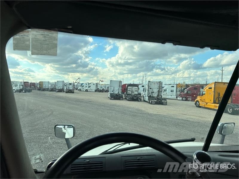 Freightliner Cascadia 125 Tractor Units