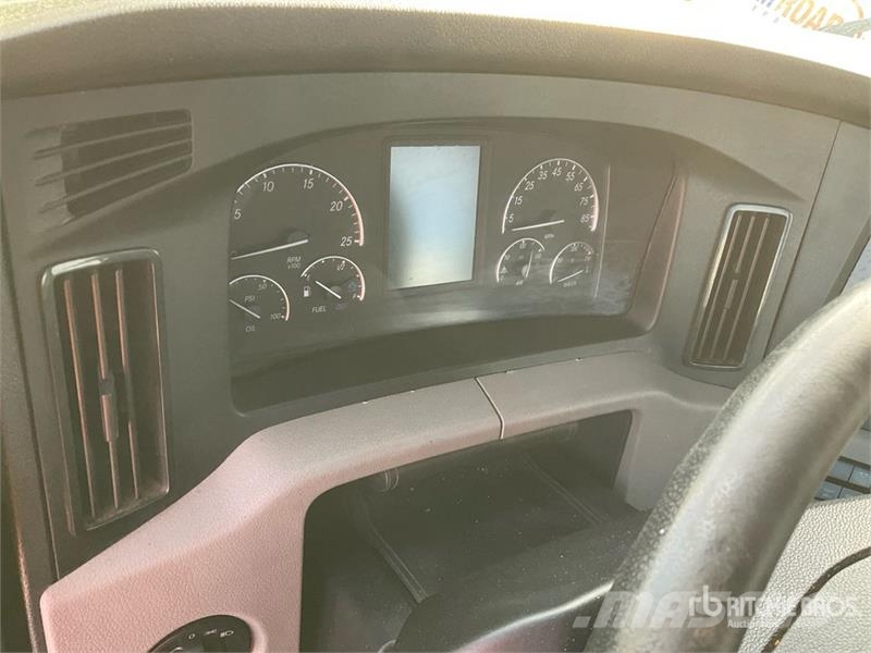 Freightliner Cascadia 126 وحدات الجر