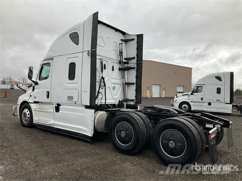 Freightliner Cascadia 126 Vetopöytäautot