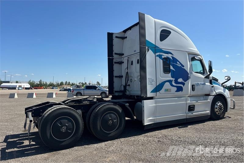 Freightliner Cascadia 126 Naudoti vilkikai