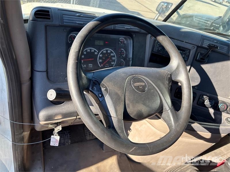 Freightliner Cascadia 125 وحدات الجر