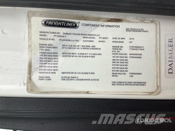 Freightliner Cascadia 126 6x4 T/A Sleeper Truck Tractor Motrici e Trattori Stradali