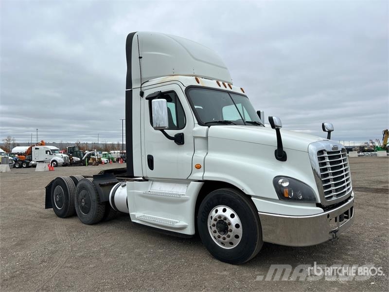 Freightliner Cascadia 125 Седельные тягачи