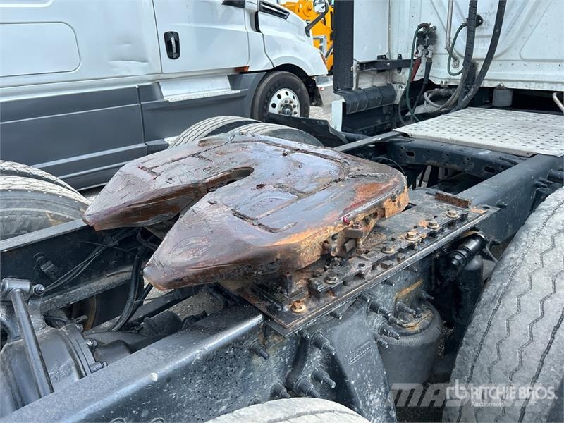 Freightliner Cascadia 125 6x4 T/A Sleeper Truck Tractor Motrici e Trattori Stradali