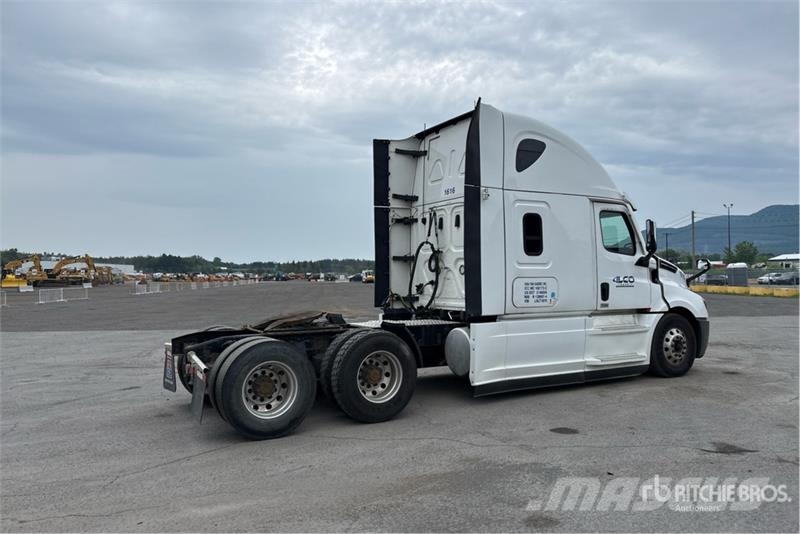 Freightliner Cascadia 126 Prime Movers