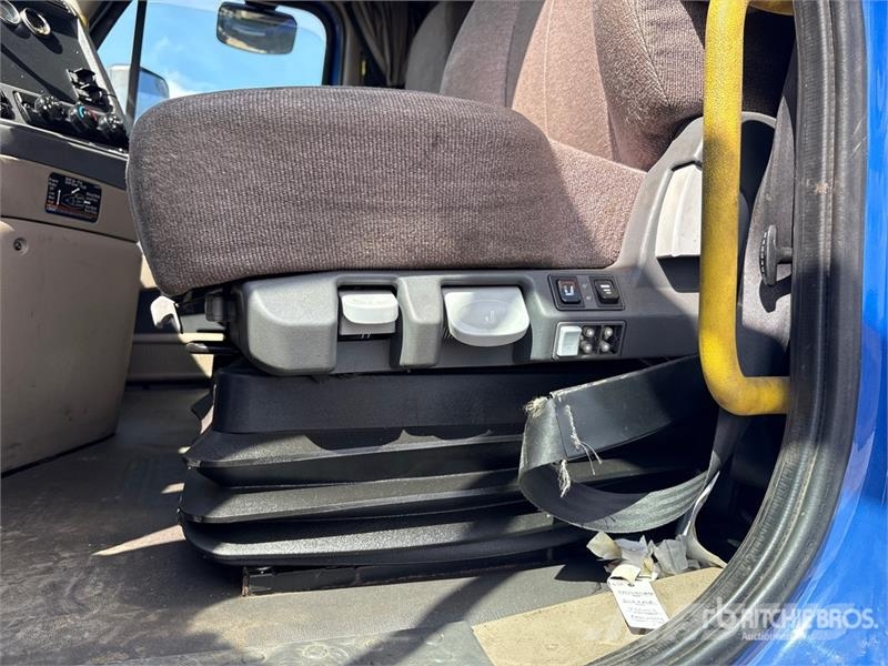 Freightliner Cascadia 125 6x4 Evolution T/A Sleeper Truck Tract Motrici e Trattori Stradali