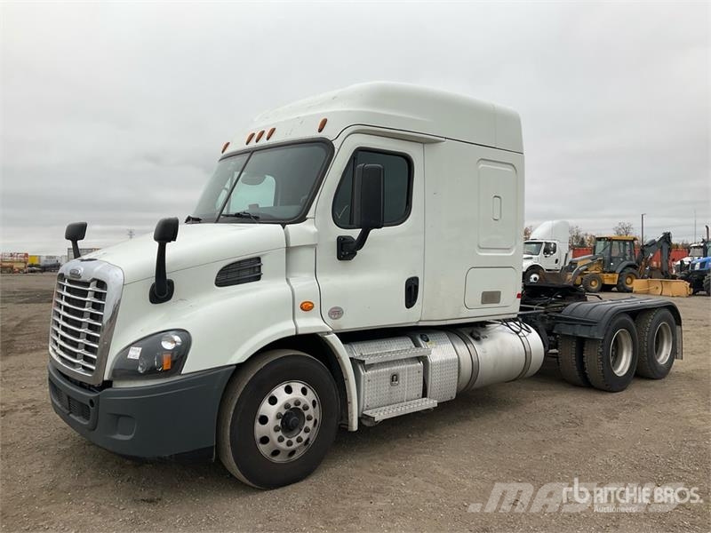 Freightliner Cascadia 113 Sattelzugmaschinen