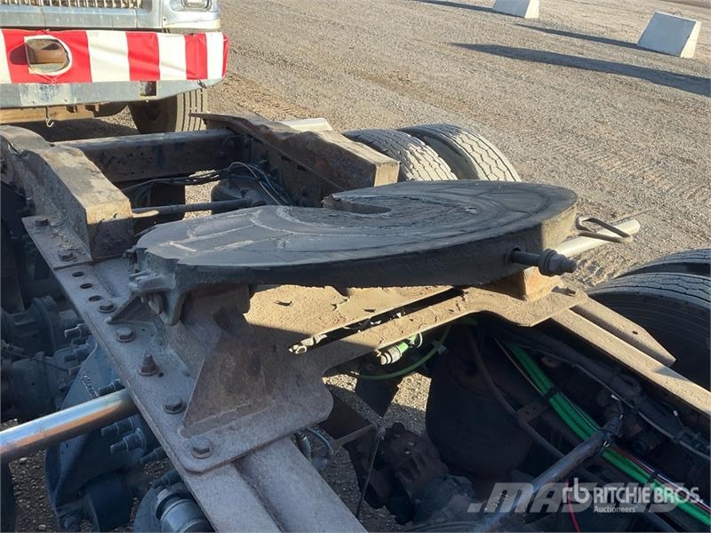 Freightliner Cascadia 125 6x4 Evolution T/A Sleeper Truck Tract Влекачи