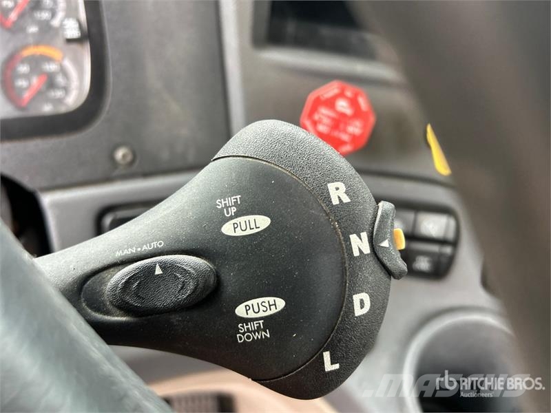Freightliner Cascadia 125 Тягачі