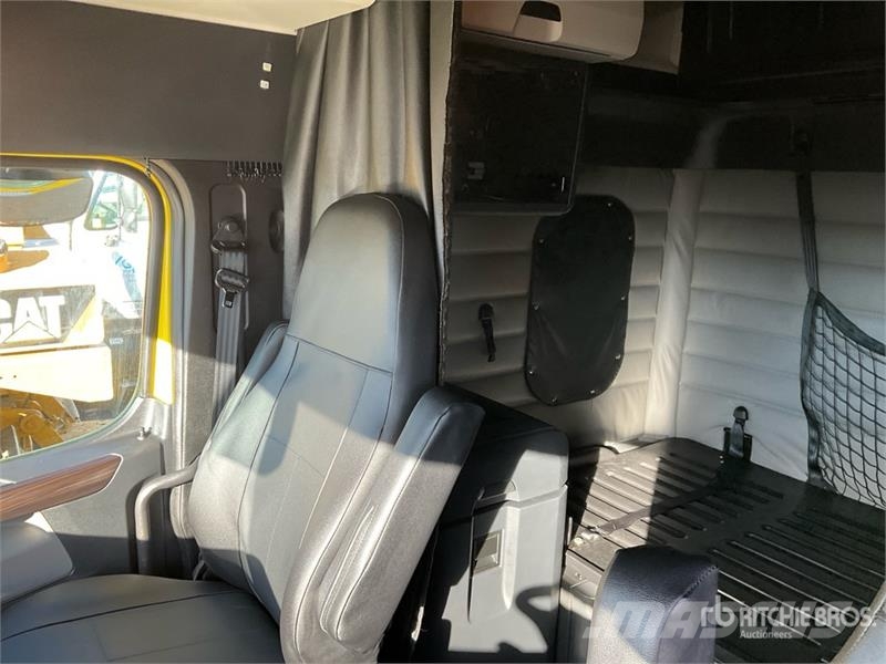Freightliner Cascadia 126 Sattelzugmaschinen
