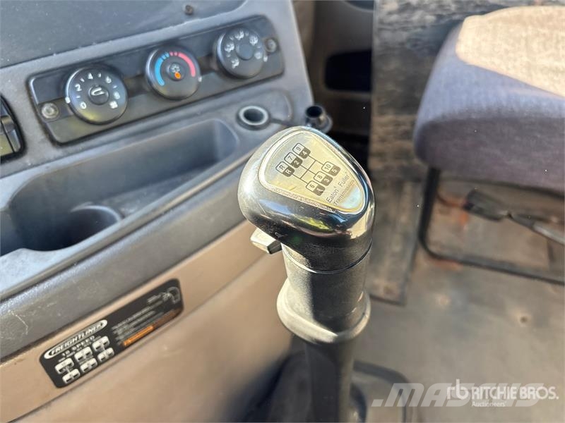 Freightliner Cascadia 125 وحدات الجر