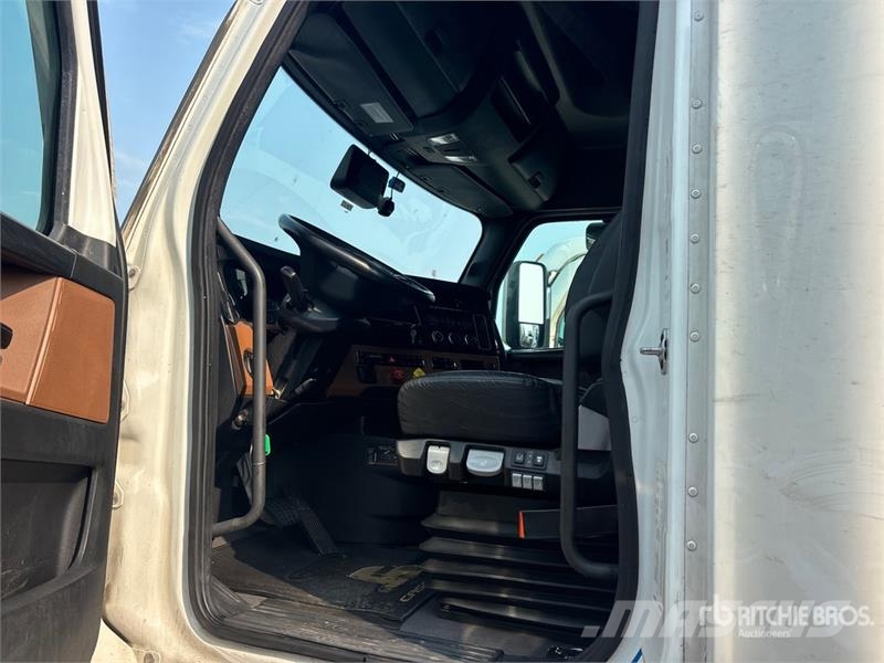 Freightliner Cascadia 126 Tractores (camiões)