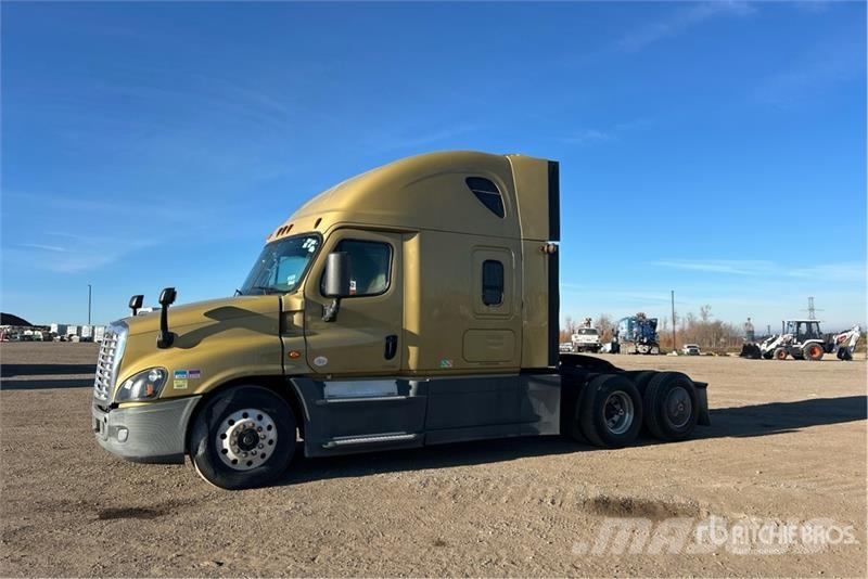 Freightliner Cascadia 125 6x4 T/A Sleeper Truck Tractor Autotractoare