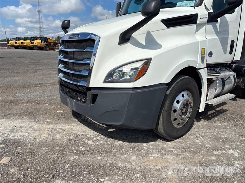 Freightliner Cascadia 126 Vilcēji