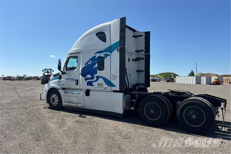 Freightliner Cascadia 126 Naudoti vilkikai