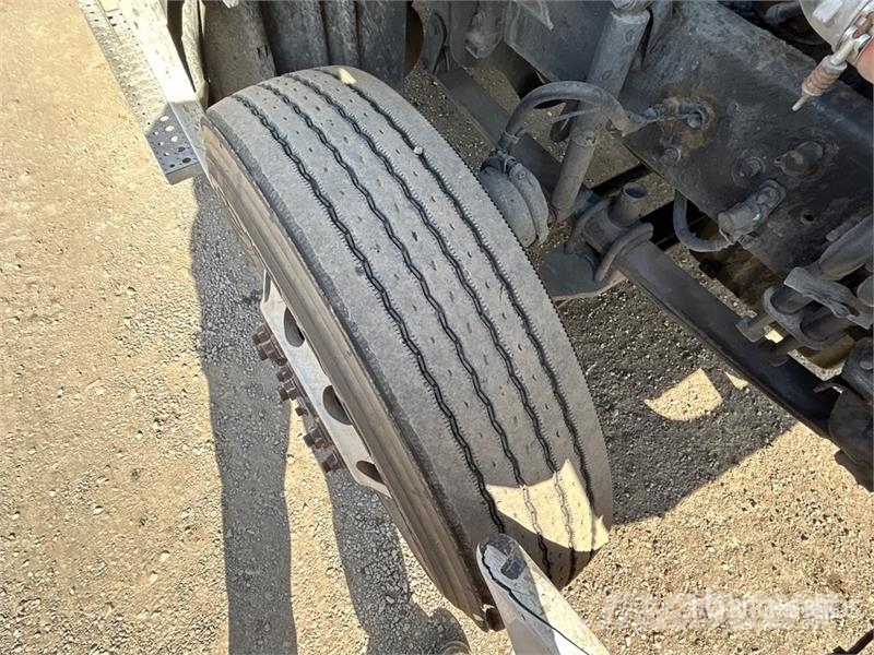 Freightliner Cascadia 125 وحدات الجر