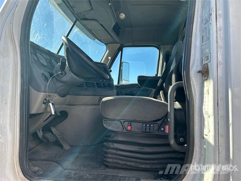Freightliner Cascadia 125 Тягачі