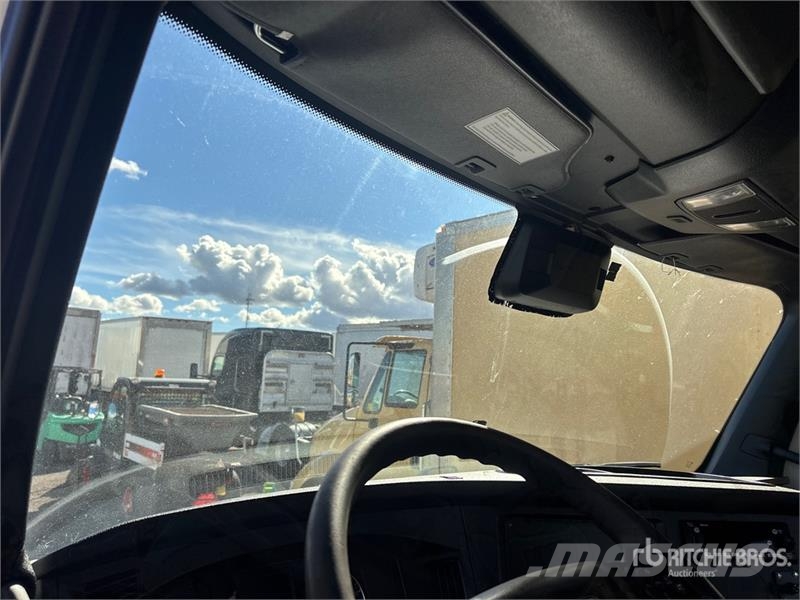 Freightliner Cascadia 126 Cabezas tractoras