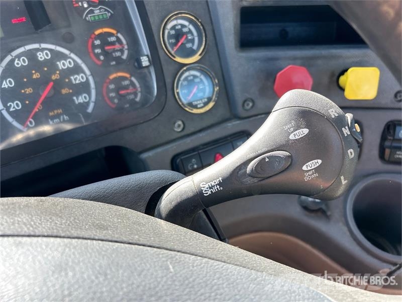 Freightliner Cascadia 125 Тягачі