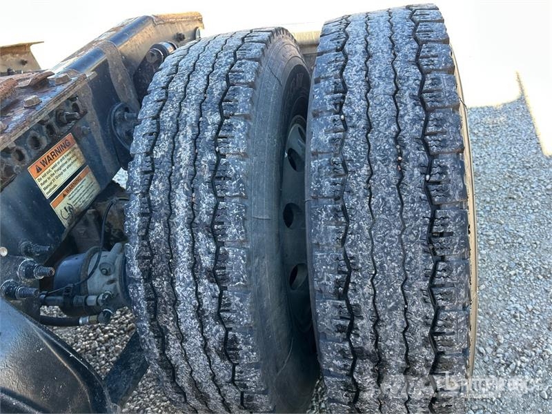 Freightliner Cascadia 126 وحدات الجر