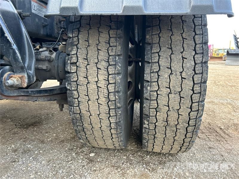 Freightliner Cascadia 113 Trekkers
