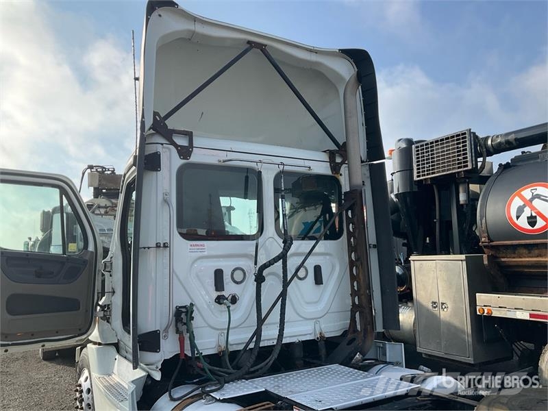 Freightliner Cascadia 125 Седельные тягачи